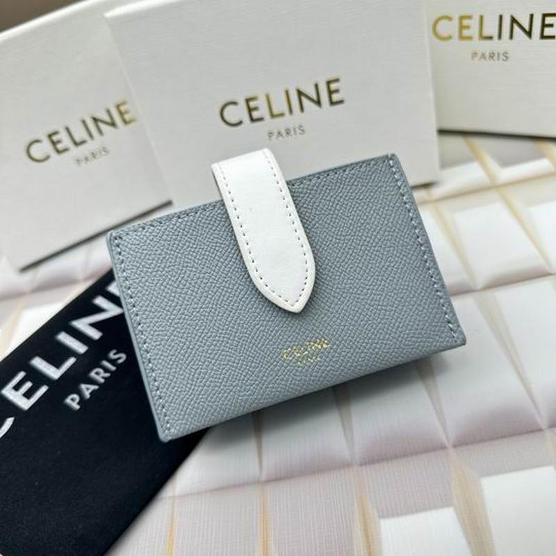 CELINE Wallets 32